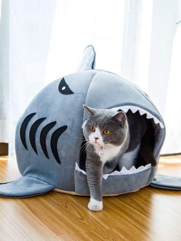Creative Dual-Purpose Shark Pet Bed Small Dogs And Cats Warm Pet Bed