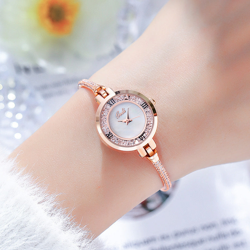 MaggieQueen Fashion Bracelet Watch Simple Temperament Round Diamond Ladies watch