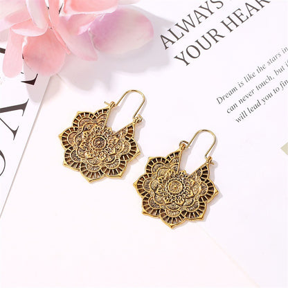 High Quality Fashion Exotic vintage hollow metal earrings