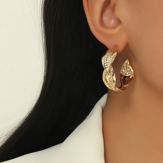 High Quality Fashion Twisted Leaf Earrings Exaggerated Golden Big Earrings